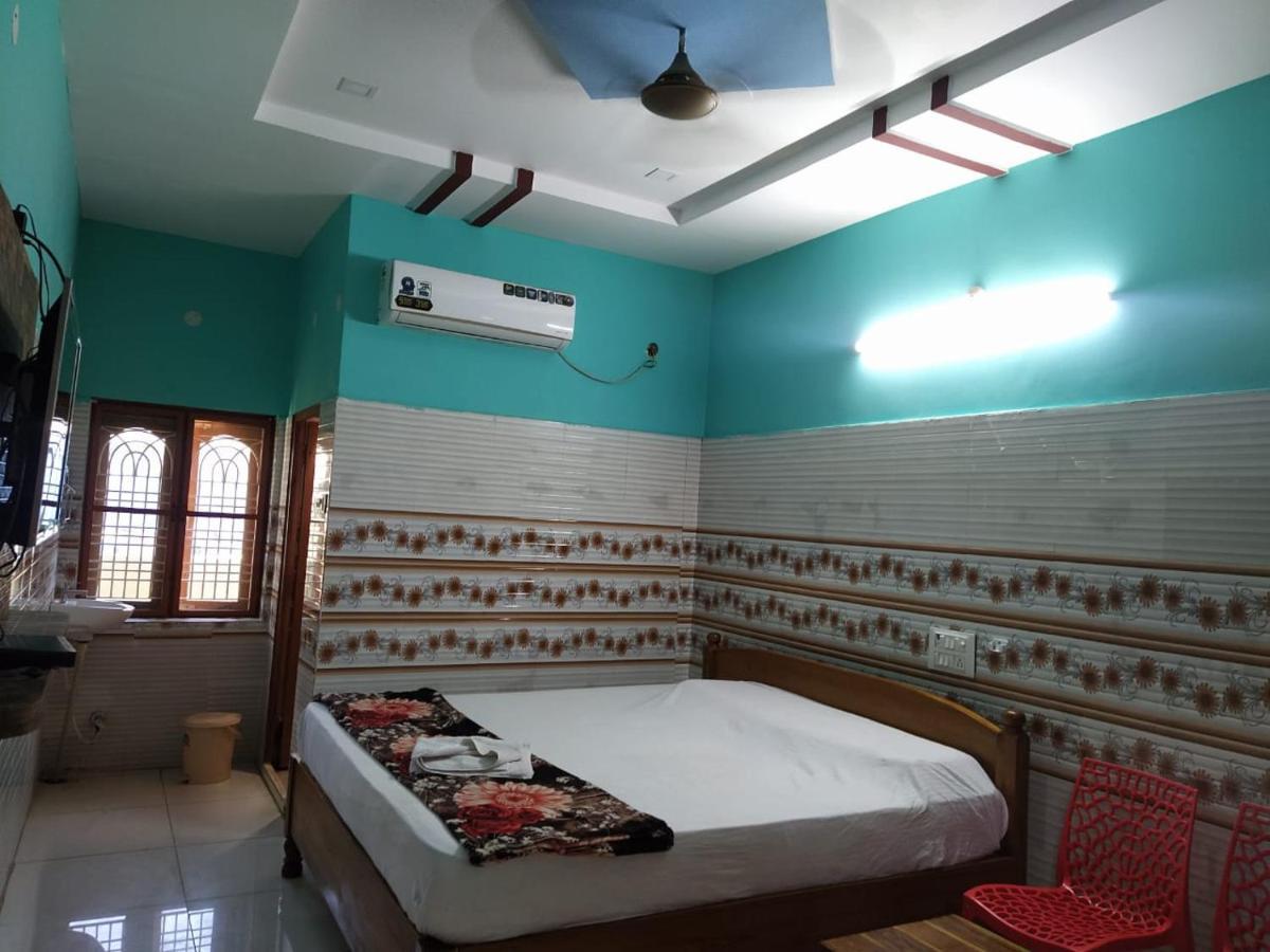 Prasanna Laxmi Residency Bhadrachalam Buitenkant foto